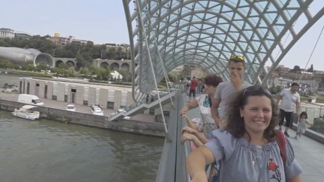 Тбилиси пешком с детьми Горы, море, хачапури Часть 6 смотреть онлайн