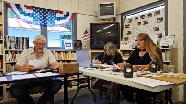 CORRUPTION REVEALED BY NEW MAYOR AT TOWN HALL