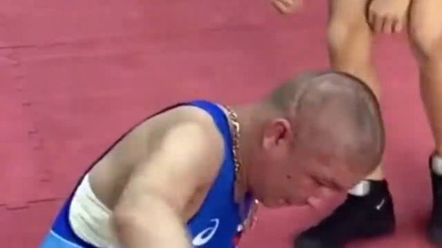 Безумный Паша пернул смотреть онлайн