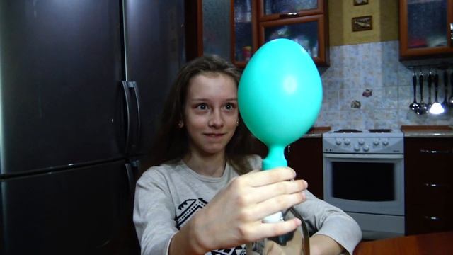 КАК НАДУТЬ ШАРИК БЕЗ ВОЗДУХА???!!!эксперимент смотреть онлайн