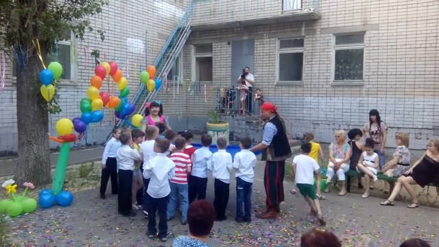 Выпускной в садике № 7 (35). г. Волгоград, 25 мая 2015 (ролик №3) смотреть онлайн