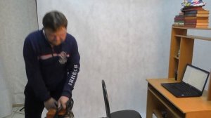 Оригинальное поздравление с 8 марта от мужчин-коллег!