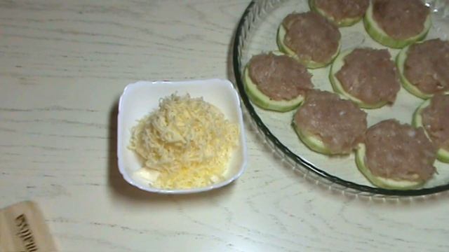 Кабачок запеченный с фаршем смотреть онлайн