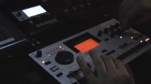 Elektron Machine Drum SPS-1 UW MK II +Drive in Song-Mode Liveset смотреть онлайн