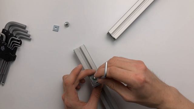 УГЛОВОЙ АЛЮМИНИЕВЫЙ СОЕДИНИТЕЛЬ 30Х30_D, ПАЗ 8, Арт. H06 смотреть онлайн