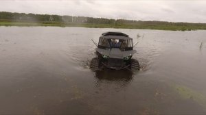 Вездеход МАНУЛ на утинной охоте осенью. Пойма р.Обь, заболоченый кочкарник...