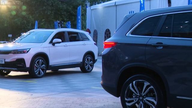 2021 Skywell ET5 – Autopilot (Chinese) смотреть онлайн