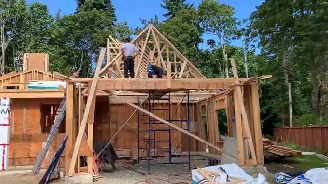 170621 Строительство дома в Канаде Что происходит на крыше остается на крыше смотреть онлайн