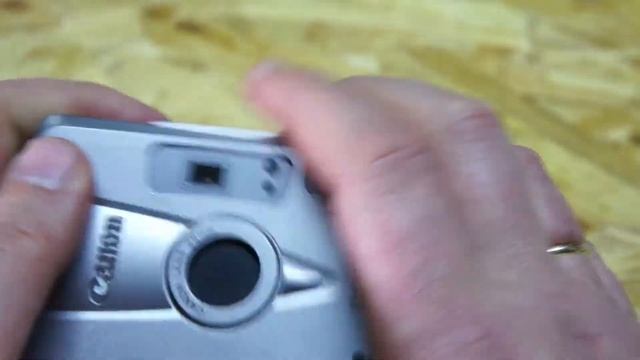 1999 Canon Ixus FF APS Film Camera смотреть онлайн