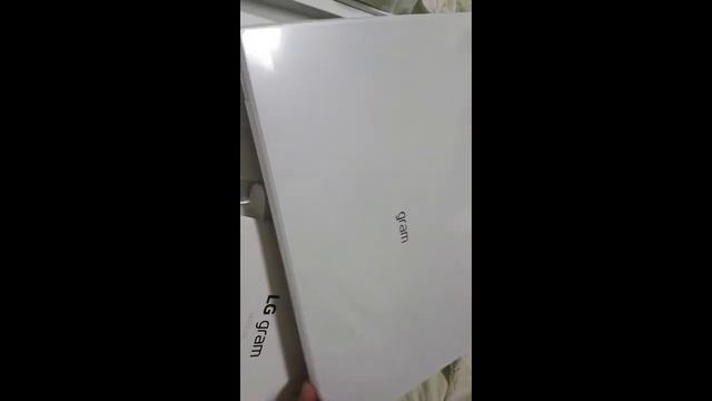 UNBOXING LG GRAM #LGGRAM #INDAY아까씨 #unboxing смотреть онлайн