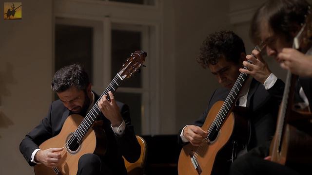 Rachmaninoff - Prelude Op. 23, No. 3 - Guitar Trio Elogio смотреть онлайн