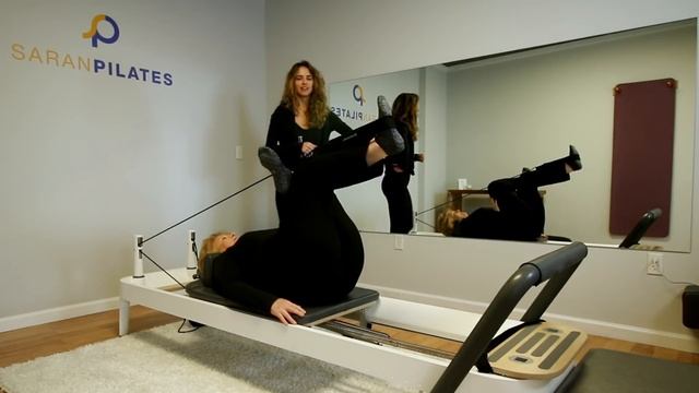 Pilates Reformer for Hip Bursitis смотреть онлайн