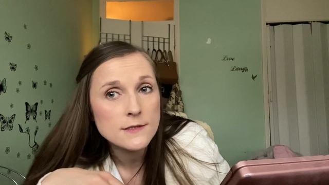 Urban Decay Lash Freak v Charlotte Tilbury Full Fat Lashes смотреть онлайн