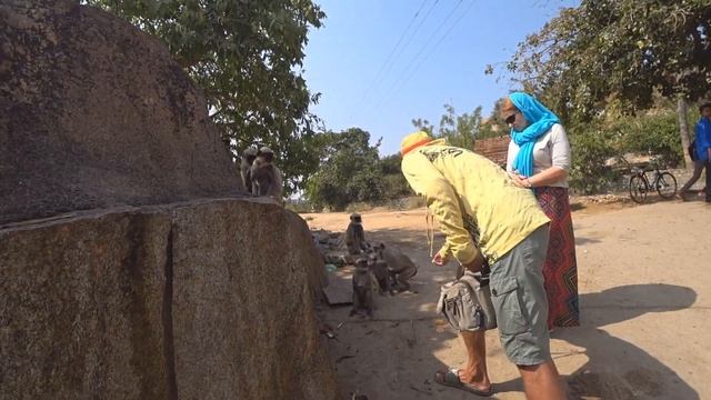 Поход к храму Ханумана | ХАМПИ | ИНДИЯ смотреть онлайн