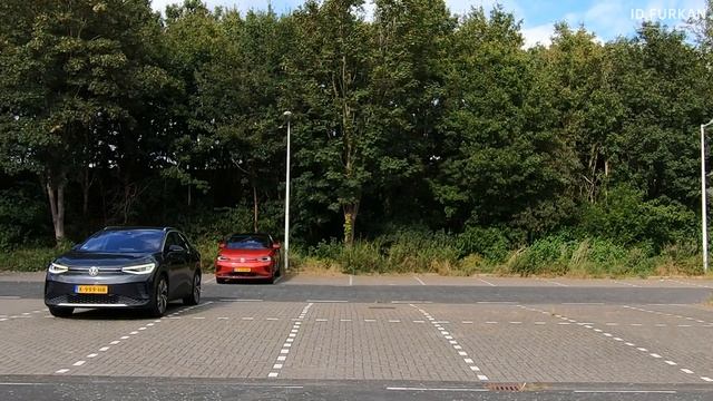 Turning Circle VW ID.4 AWD (GTX) vs RWD смотреть онлайн