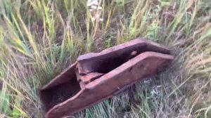 Нашел закопанный УАЗик в заброшенной военной части. Поиски с металлодетектором.