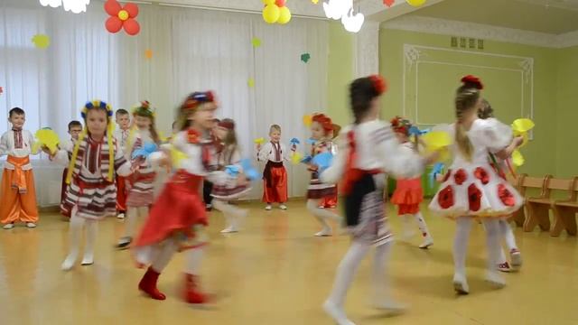 Замечательный вход на празднике Осени в детском саду Старшая группа смотреть онлайн