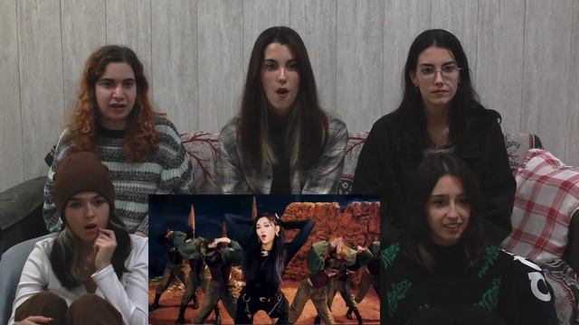 EVERGLOW (에버글로우) - Pirate MV | Spanish college students REACTION (ENG SUB) смотреть онлайн