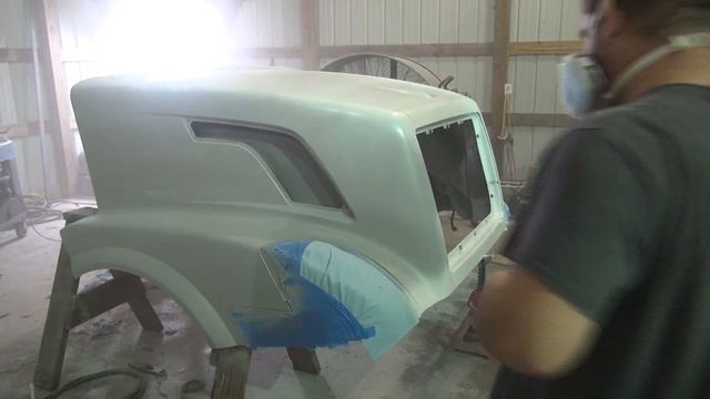 Finishing up the hood on the new volvo vnl 780 and a look at the damaged paint on top of the cab смотреть онлайн