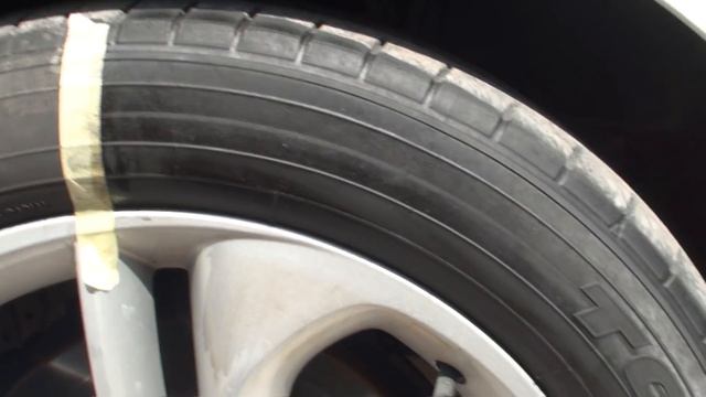 ЧЕРНЕНИЕ РЕЗИНЫ МЫЛОМ ГЛИЦЕРИНОМ ТОРМОЗНОЙ ЖИДКОСТЬЮ И АНТИФРИЗОМ | ПРОВЕРКА ЛАЙФХАКОВ смотреть онлайн