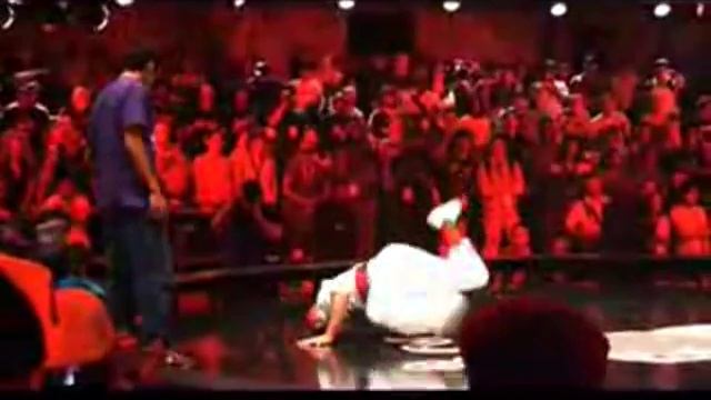 Ronnie Vs. Roxrite - Red Bull BC One 2007 (Final) смотреть онлайн