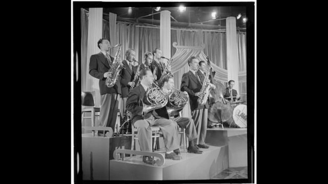 Claude Thornhill & His Orchestra 9/4/1947 "Anthropology" | Billy Exiner, Lee Konitz, Barry Galbrait смотреть онлайн