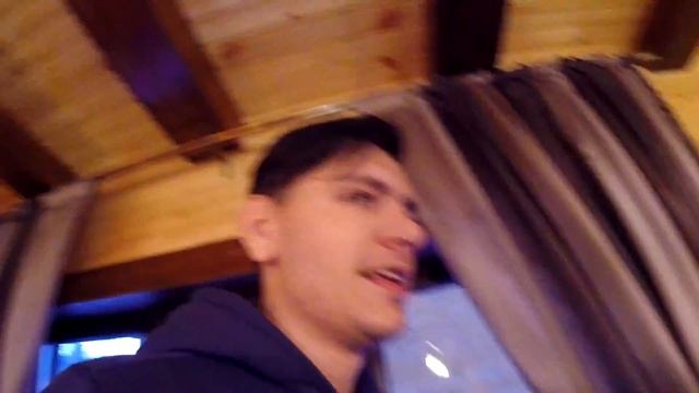УПАЛ С ГОРЫ? Скатился на плюшке. Брейкданс года смотреть онлайн