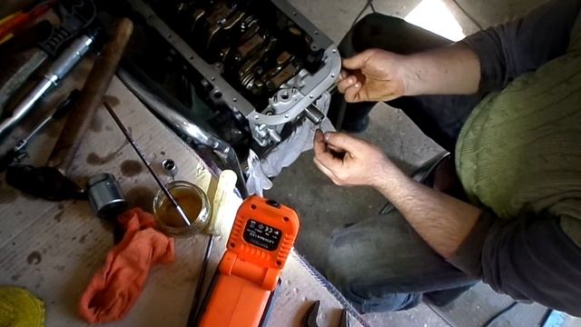 87 Установка масляного насоса двигателя Джили МК копия двгателя TOYOT A4 FE смотреть онлайн