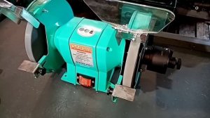 Наждак. Точило. Точильный станок Sturm BG60202U с насадкой для заточки свёрл.