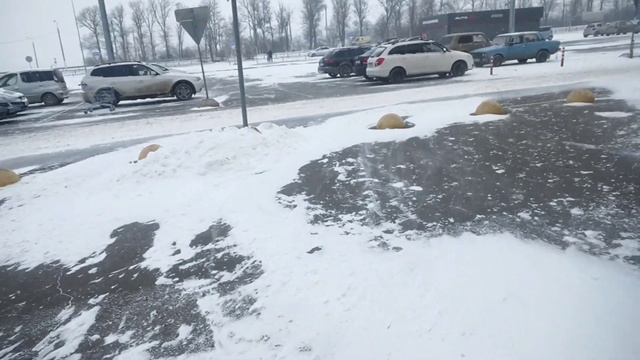 Зима пришла в Краснодар! Минус 7 градусов - снег - метель ! Ишим груз ! #краснодар #зима #газель смотреть онлайн