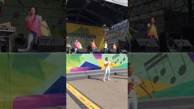 День города 2018 .Ансамбль "Бон пари" смотреть онлайн