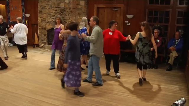 Wrong Way Thar square dance смотреть онлайн