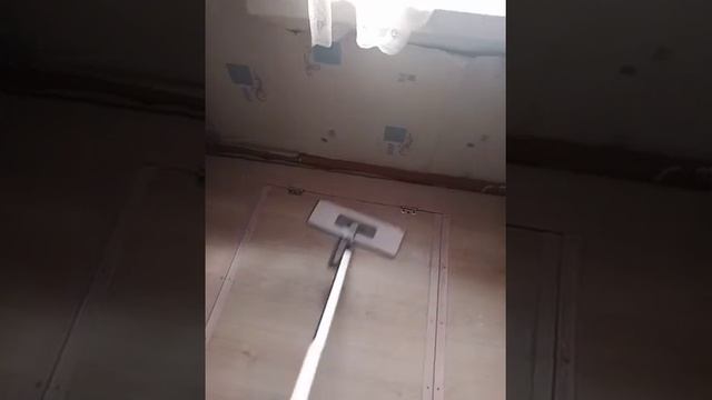 Уборка в доме. Мытье полов. смотреть онлайн