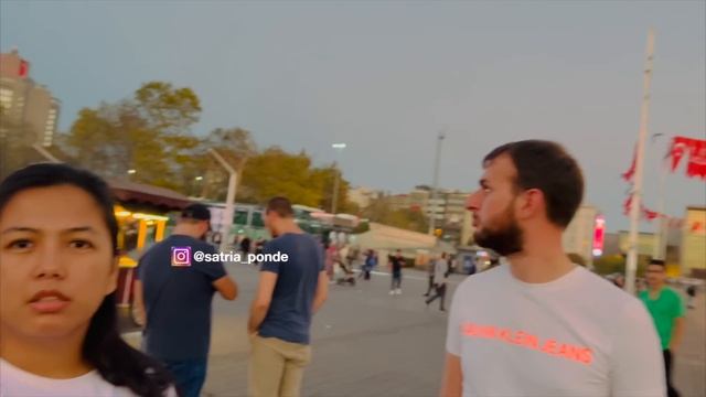 Inun & Karl Sedih Ada Bayi Gelandangan ? | Sisi Lain Kota Istanbul смотреть онлайн