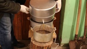 Как перетопить воск. Самый простой и дешёвый способ в соковарке (воскотопке).Эксперимент.