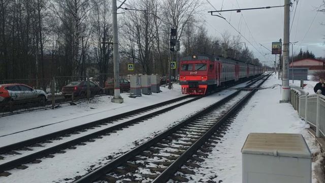 Электропоезд ЭТ2М-067 смотреть онлайн