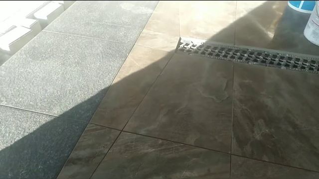 Укладка плитки в гараже с разуклонкой смотреть онлайн