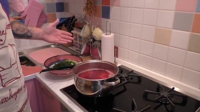 =Сергей Симонов делаем хрючево из свеклы, будет НЕВКУСНО= смотреть онлайн