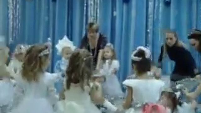 утренник в детском саду смотреть онлайн