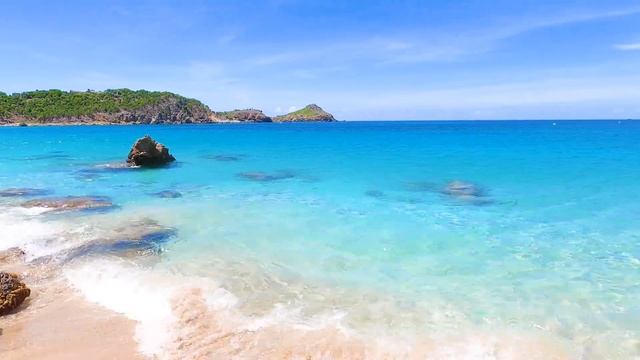 Beach Scenery: 3 Hours of Soothing Blue Waters on a Tropical Island (4K Video) смотреть онлайн