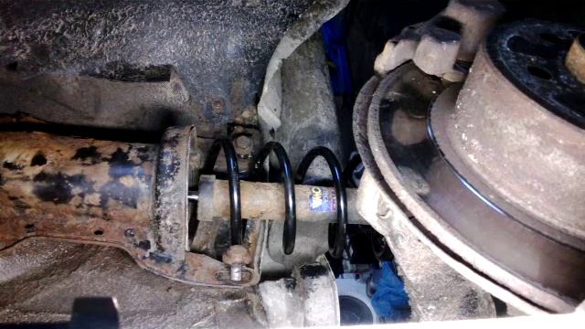 VAUXHALL VECTRA REAR SPRING REPLACMENT смотреть онлайн