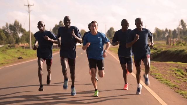 Kenyan Fartlek 3-2-1 - Marathon Training in Iten, Kenya - S01E10 смотреть онлайн
