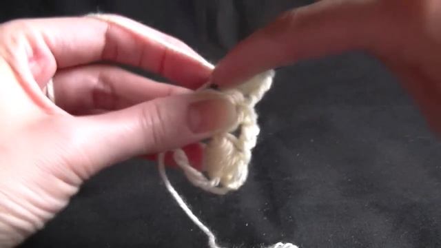 Crochet A Puff Stitch Flower #howtocrochet #crochetflower