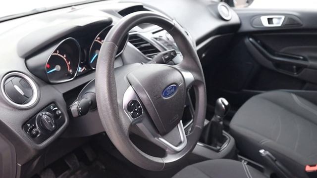 Ford Fiesta смотреть онлайн