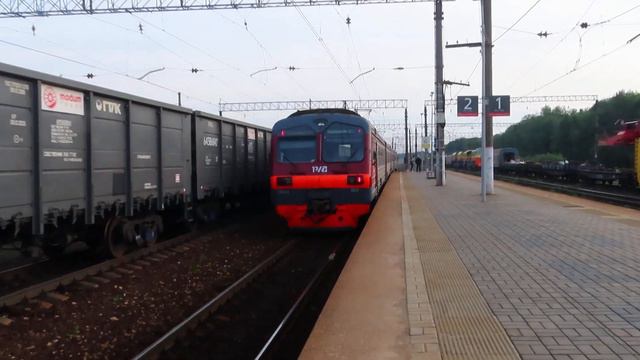 Электропоезд ЭД4М-0137 станция Бекасово-1 9.06.2020 смотреть онлайн