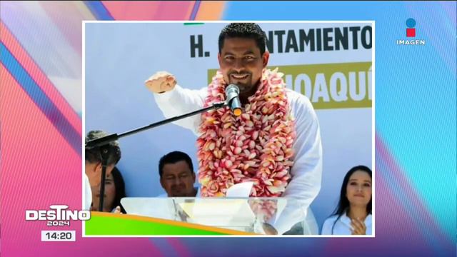 Asesinan a Joaquín Martínez, presidente municipal de Chahuites | Noticias con Crystal Mendivil смотреть онлайн