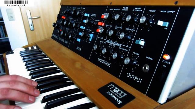 Moog Minimoog Model D Vintage Analog Synthesizer (1978) 