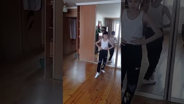 Занятие балетом дома на дистанционке смотреть онлайн