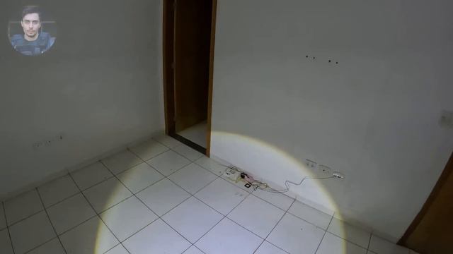 MENINA TEM O ROSTO DEFORMADO...