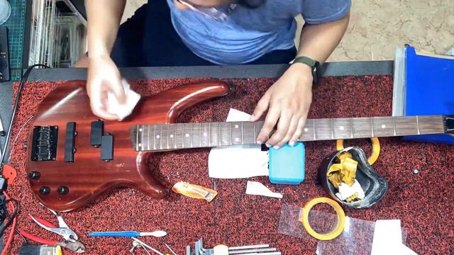 Ibanez bass Pro setup/repairs/upgrades смотреть онлайн